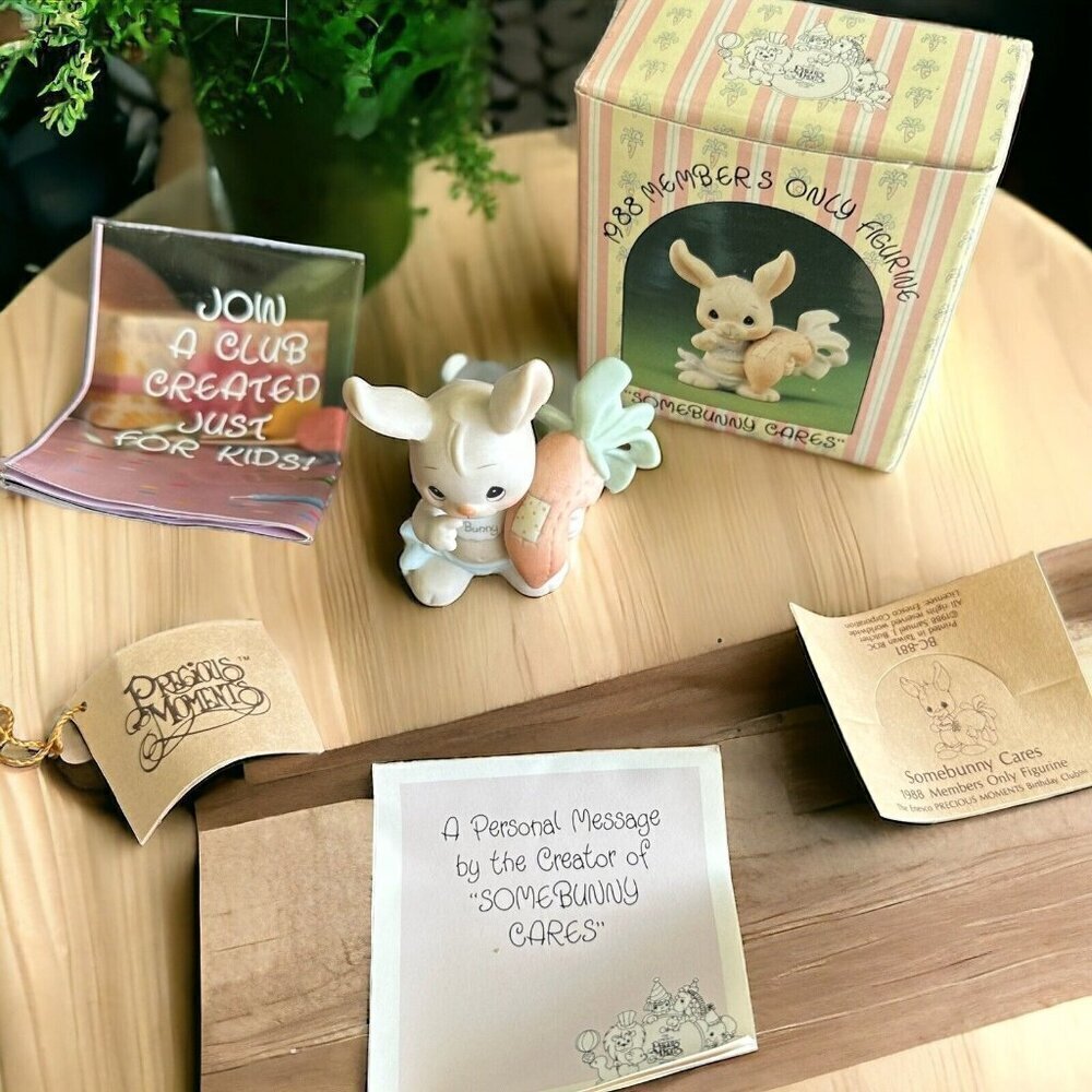 Precious Moments - #BC881 -"Somebunny‎ Cares” 1988 Member's Only With Box